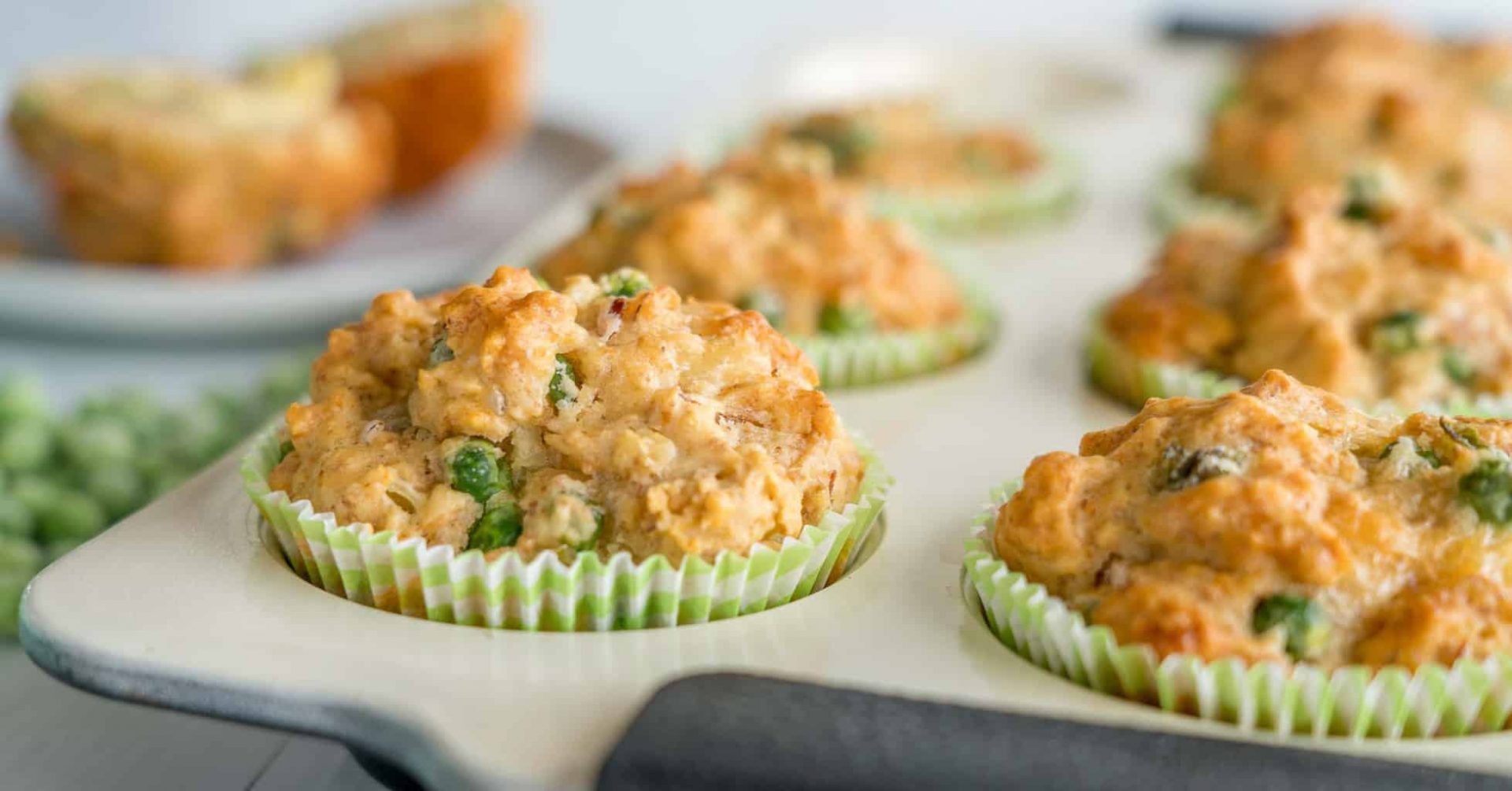Peas Health Benefits - Salty Muffins with Peas and Bacon - Filmfoods