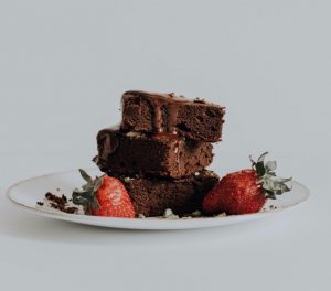Gluten and sugar free brownies with chickpeas